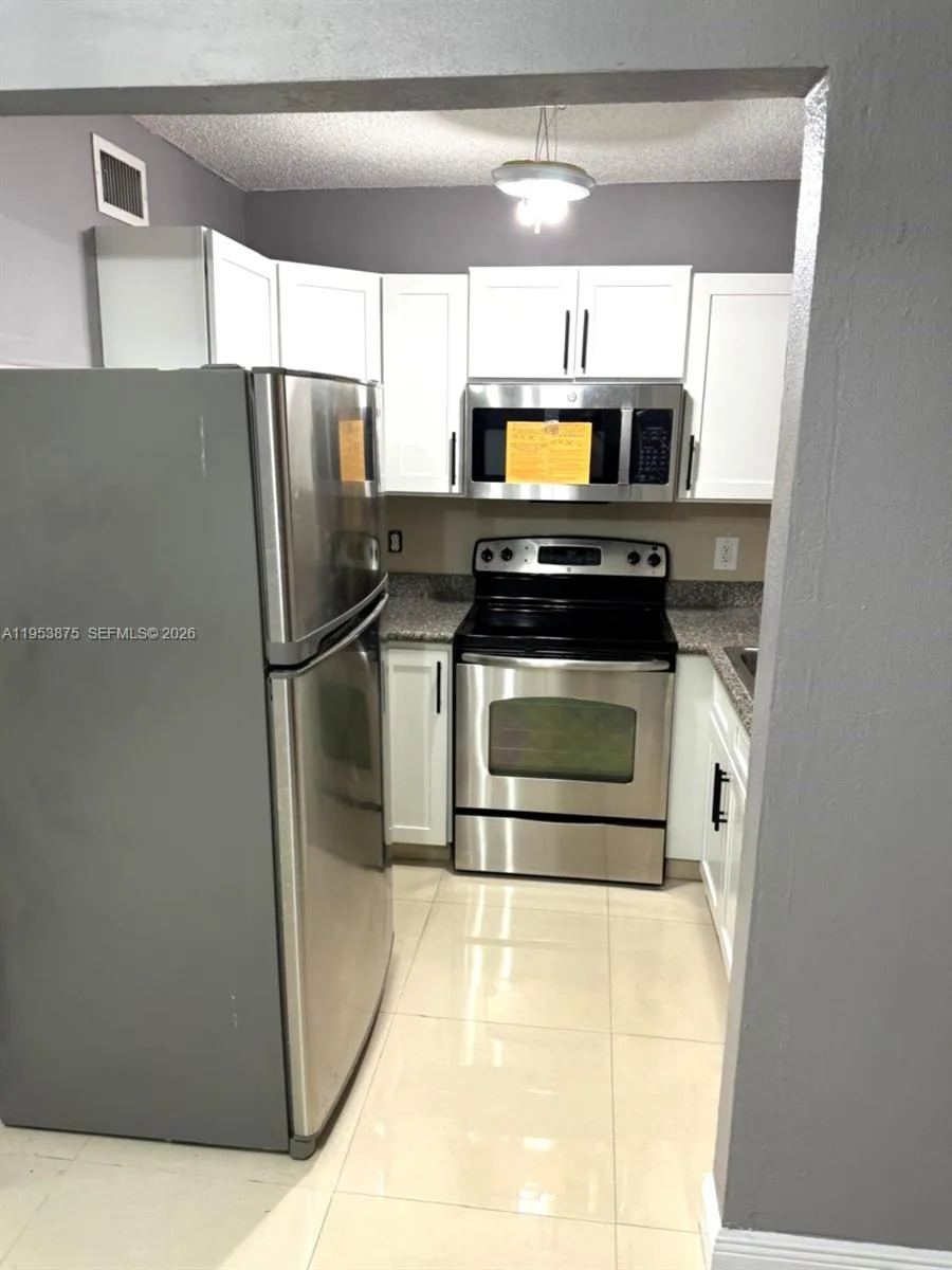 5461 W 24th Ave # 25, Hialeah, FL 33016 photo 13