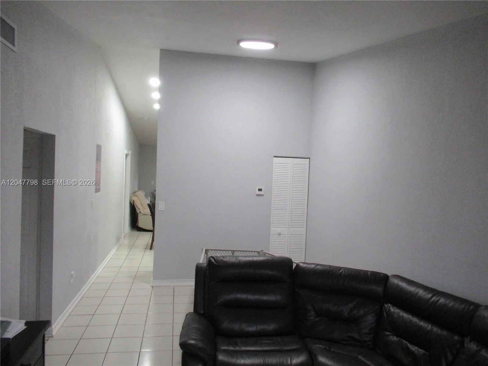 11530 NW 87th Ct, Hialeah Gardens, FL 33018 photo 4