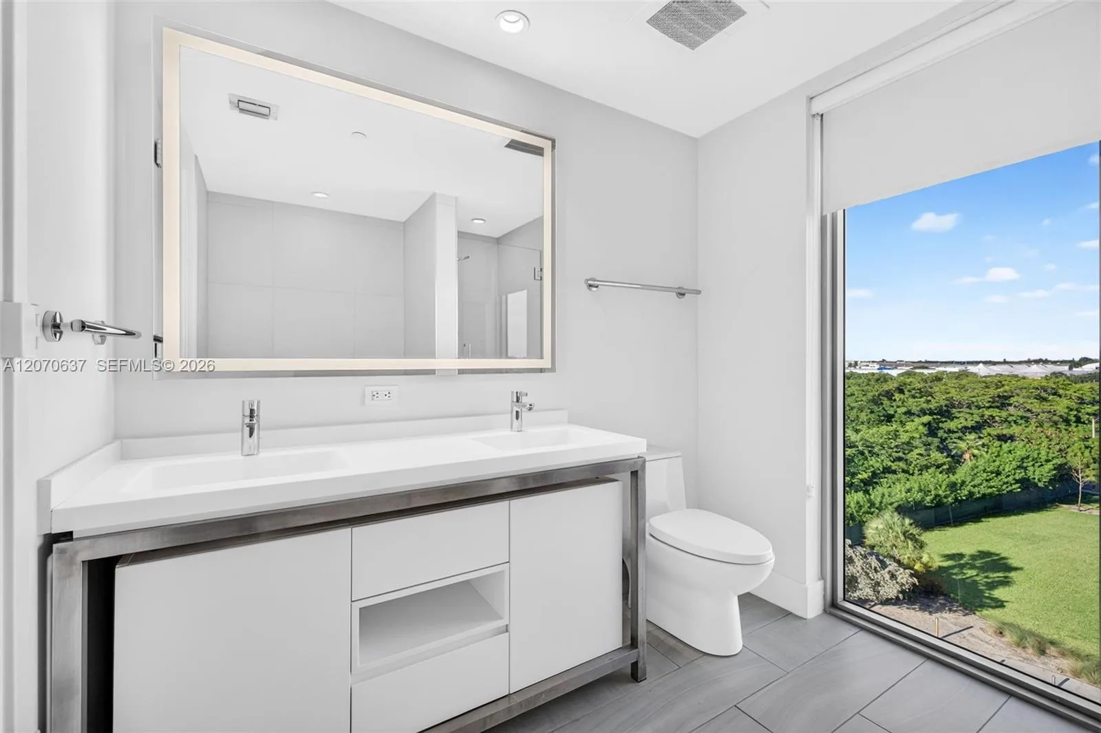 2000 Metropica Way # 417, Sunrise, FL 33323 photo 6