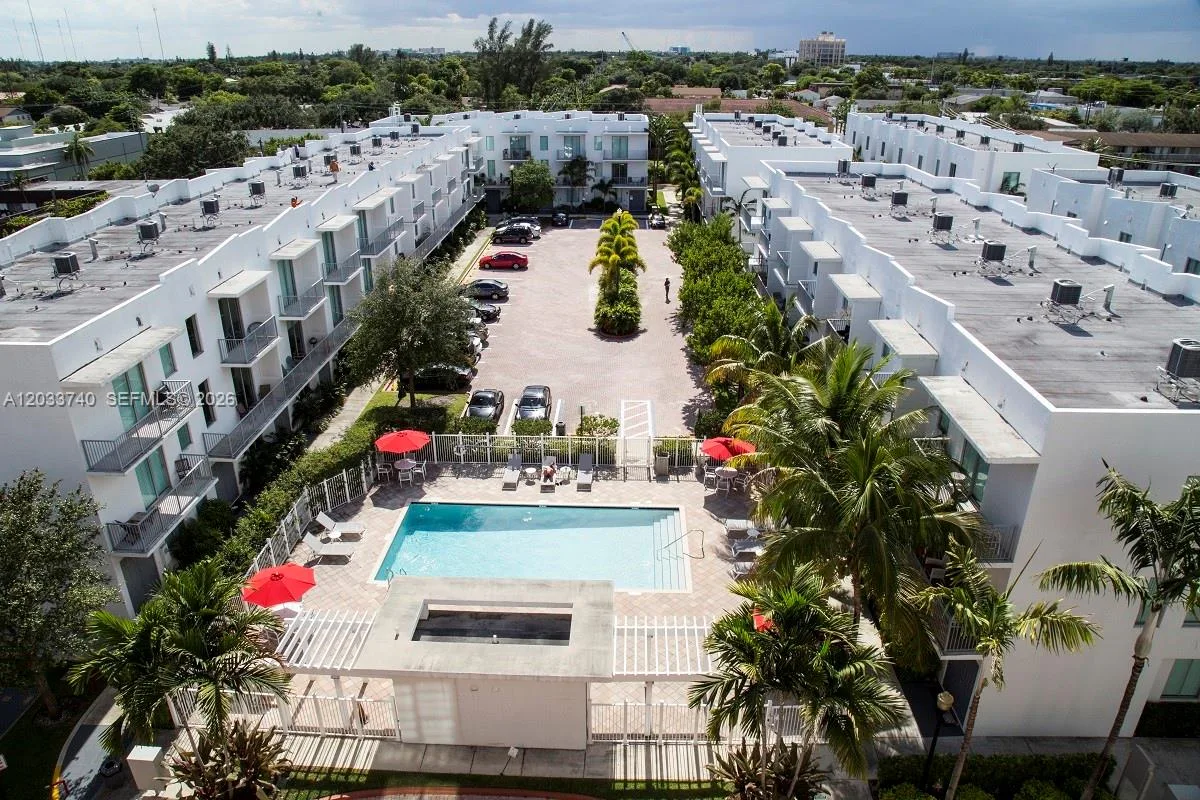 2100 Van Buren St # 322, Hollywood, FL 33020 photo 4