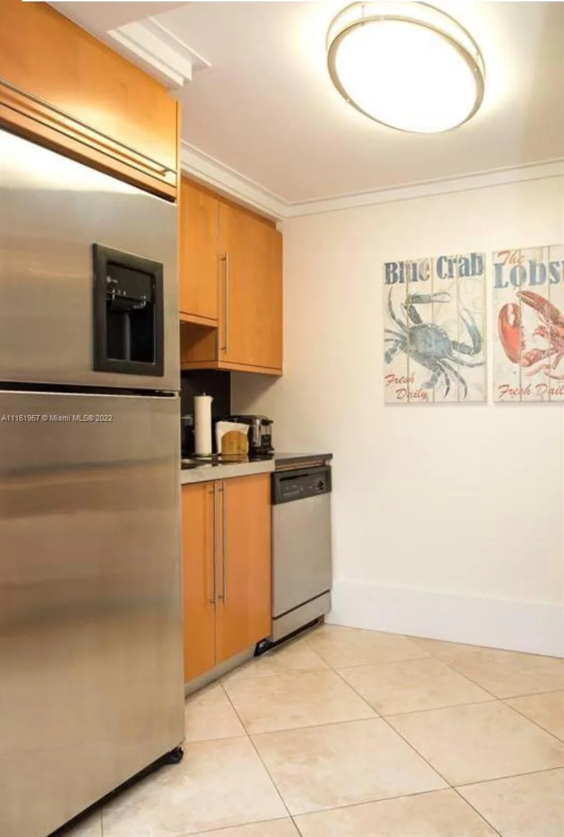 6365 Collins Ave # 2409, Miami Beach, FL 33141