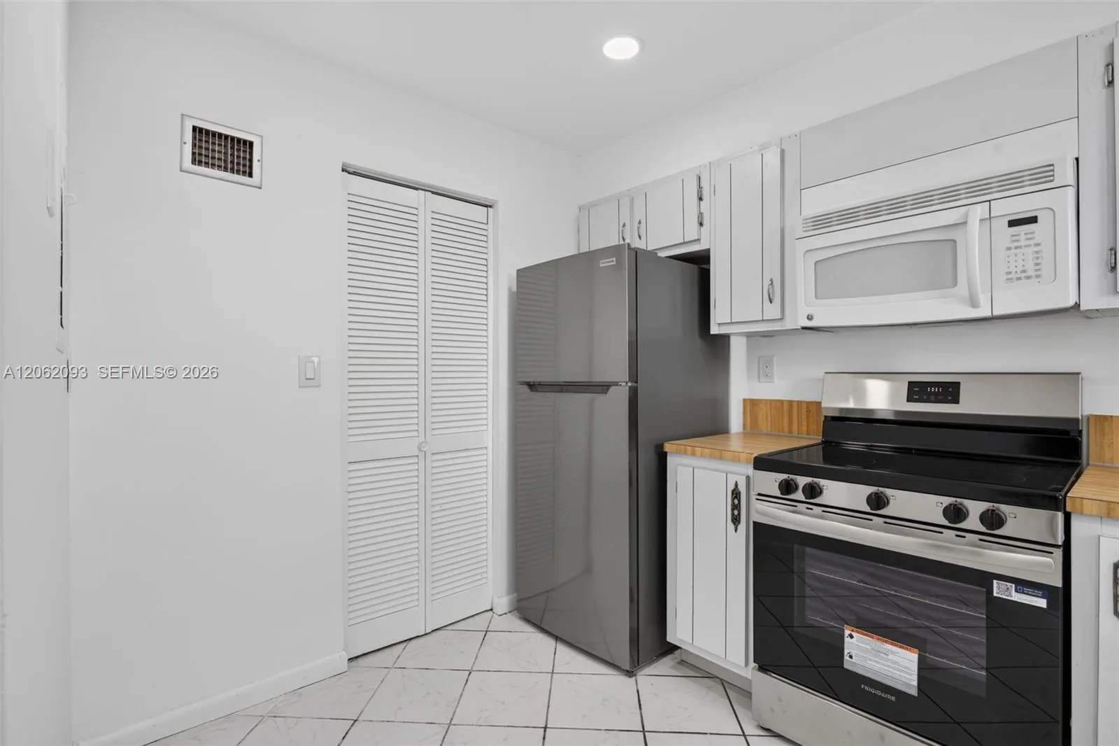 6080 NW 44th St # 410, Lauderhill, FL 33319 photo 8
