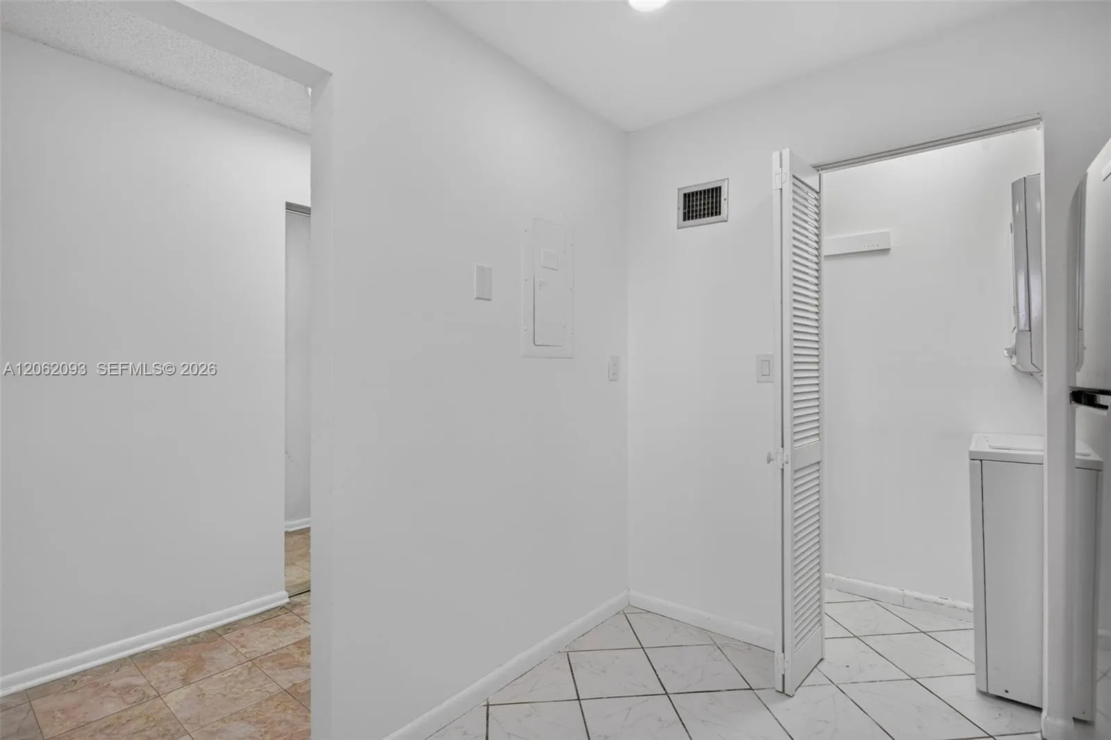 6080 NW 44th St # 410, Lauderhill, FL 33319 photo 9