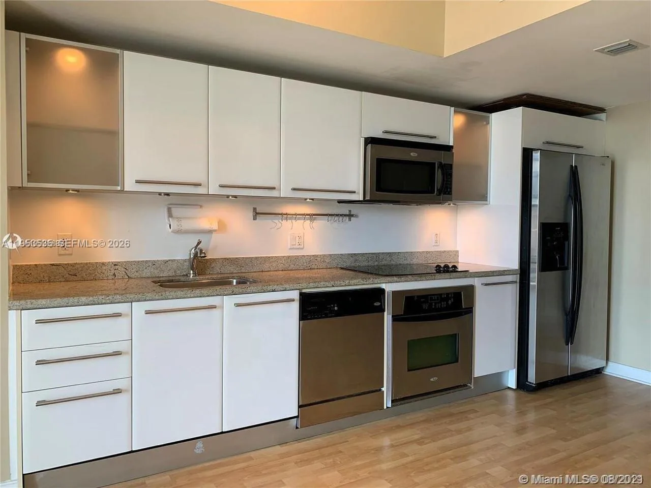 185 SW 7th St # 3706, Miami, FL 33130 photo 12