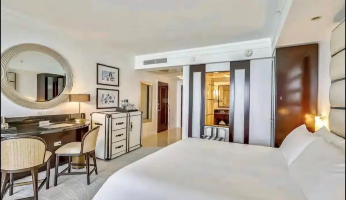 4391 Collins Avenue # 1913, Miami Beach, FL 33140 photo 5