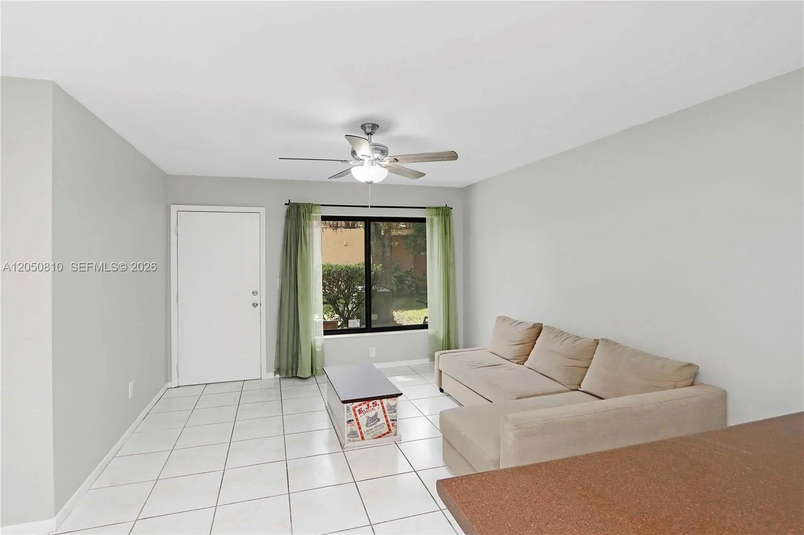 2530 W 67th Pl # 11-29, Hialeah, FL 33016 photo 2