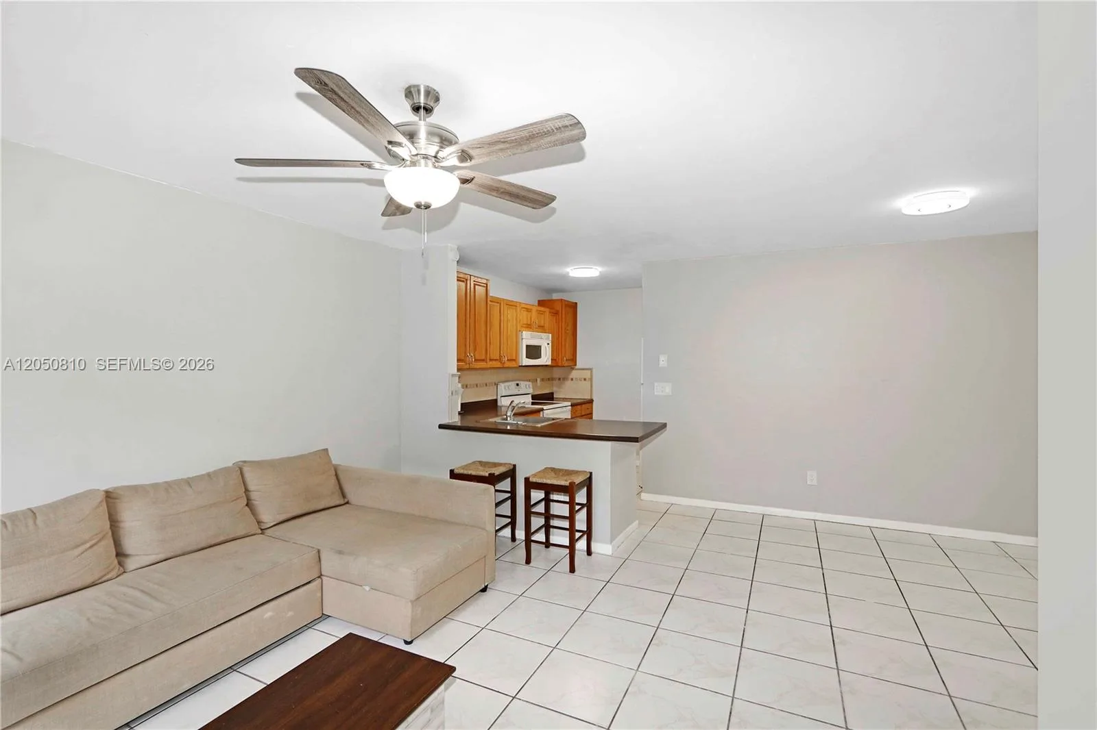 2530 W 67th Pl # 11-29, Hialeah, FL 33016 photo 3