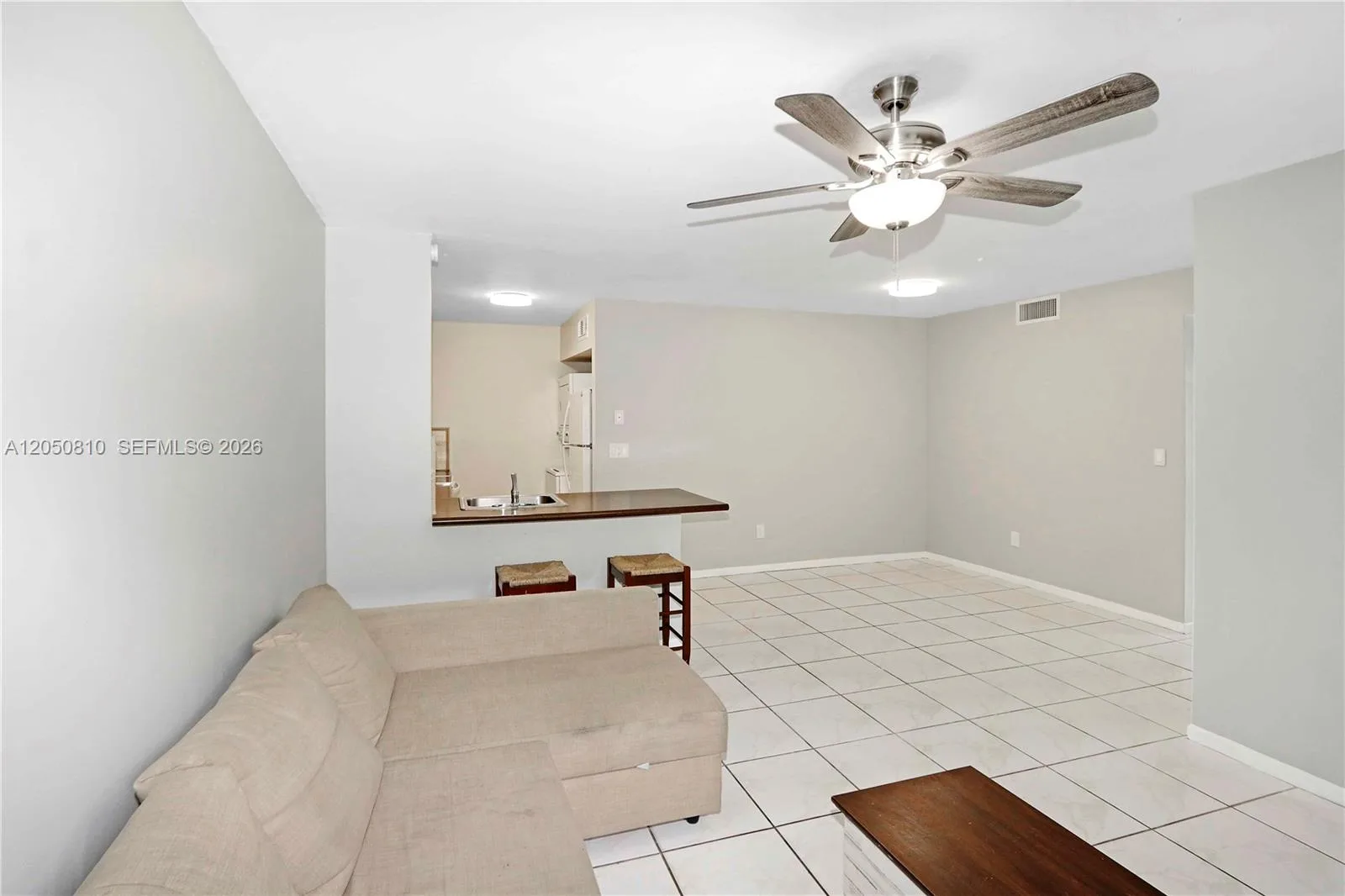 2530 W 67th Pl # 11-29, Hialeah, FL 33016 photo 4