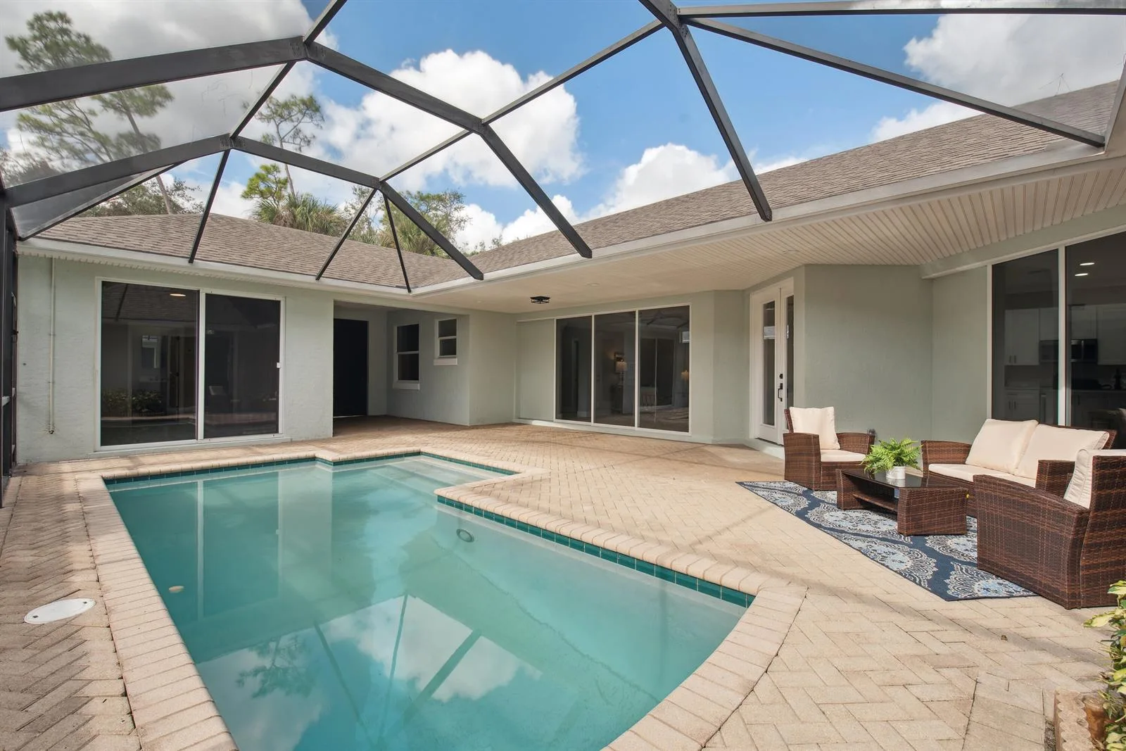 1018 CAROLINA Circle SW, Vero Beach, FL 32962 photo 6