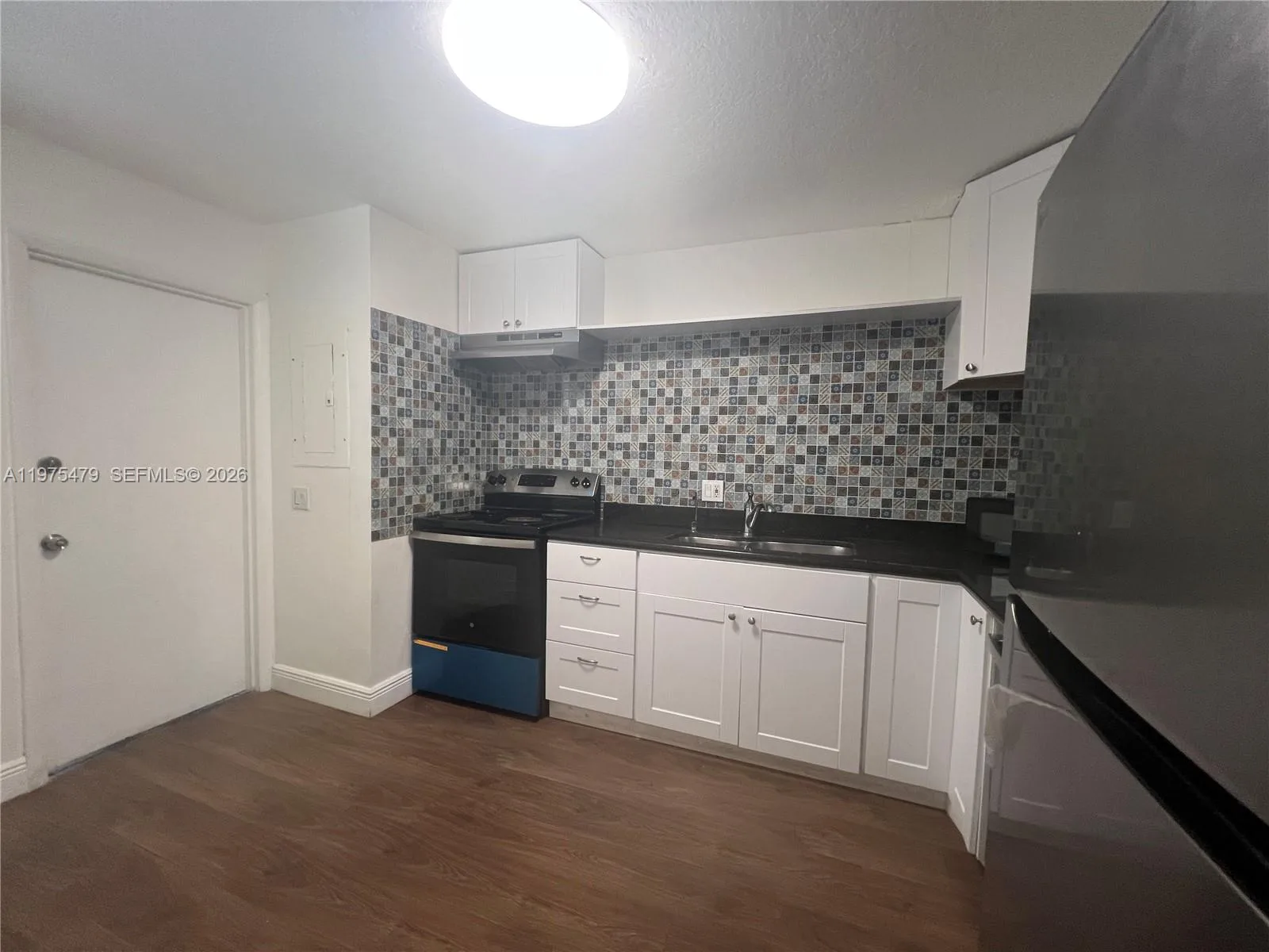 109 SW 1st Ave, Hallandale Beach, FL 33009 photo 7
