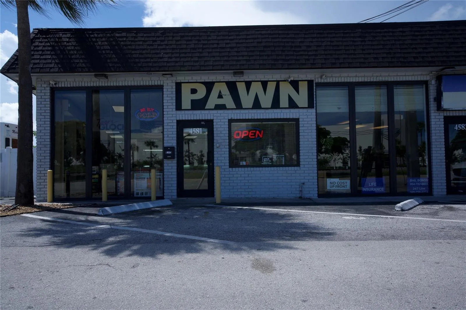4581 N Dixie Highway, Deerfield Beach, FL 33064