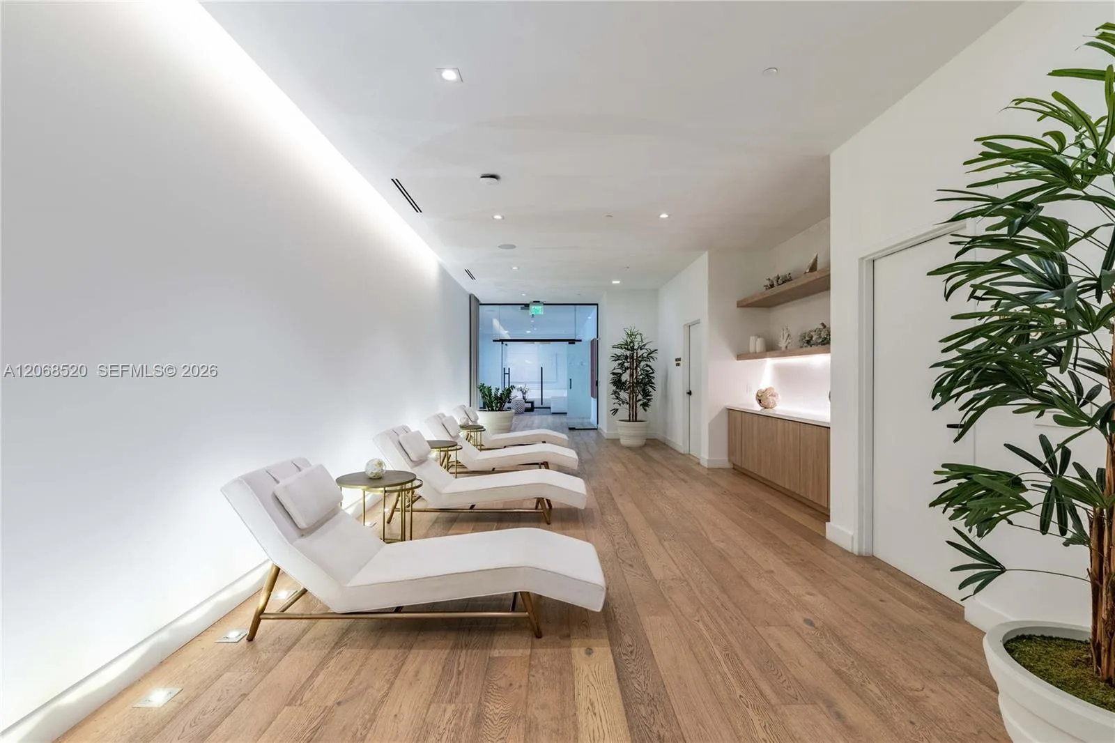 650 NE 2nd Ave # 2811, Miami, FL 33132 photo 11