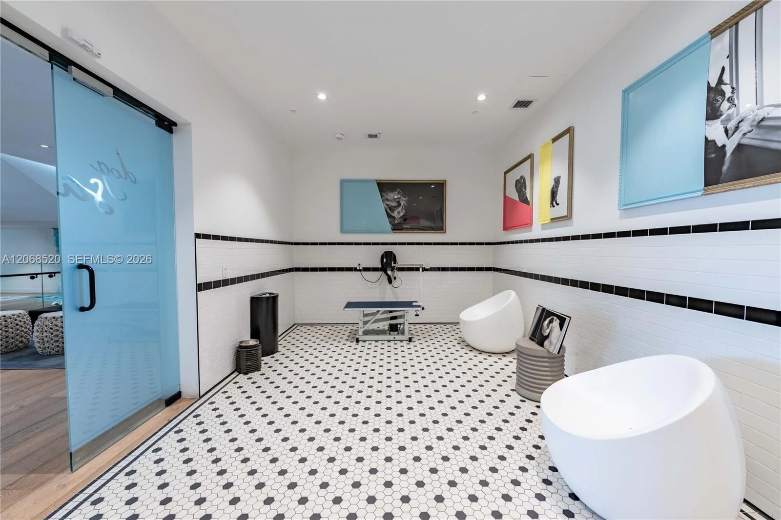 650 NE 2nd Ave # 2811, Miami, FL 33132 photo 12