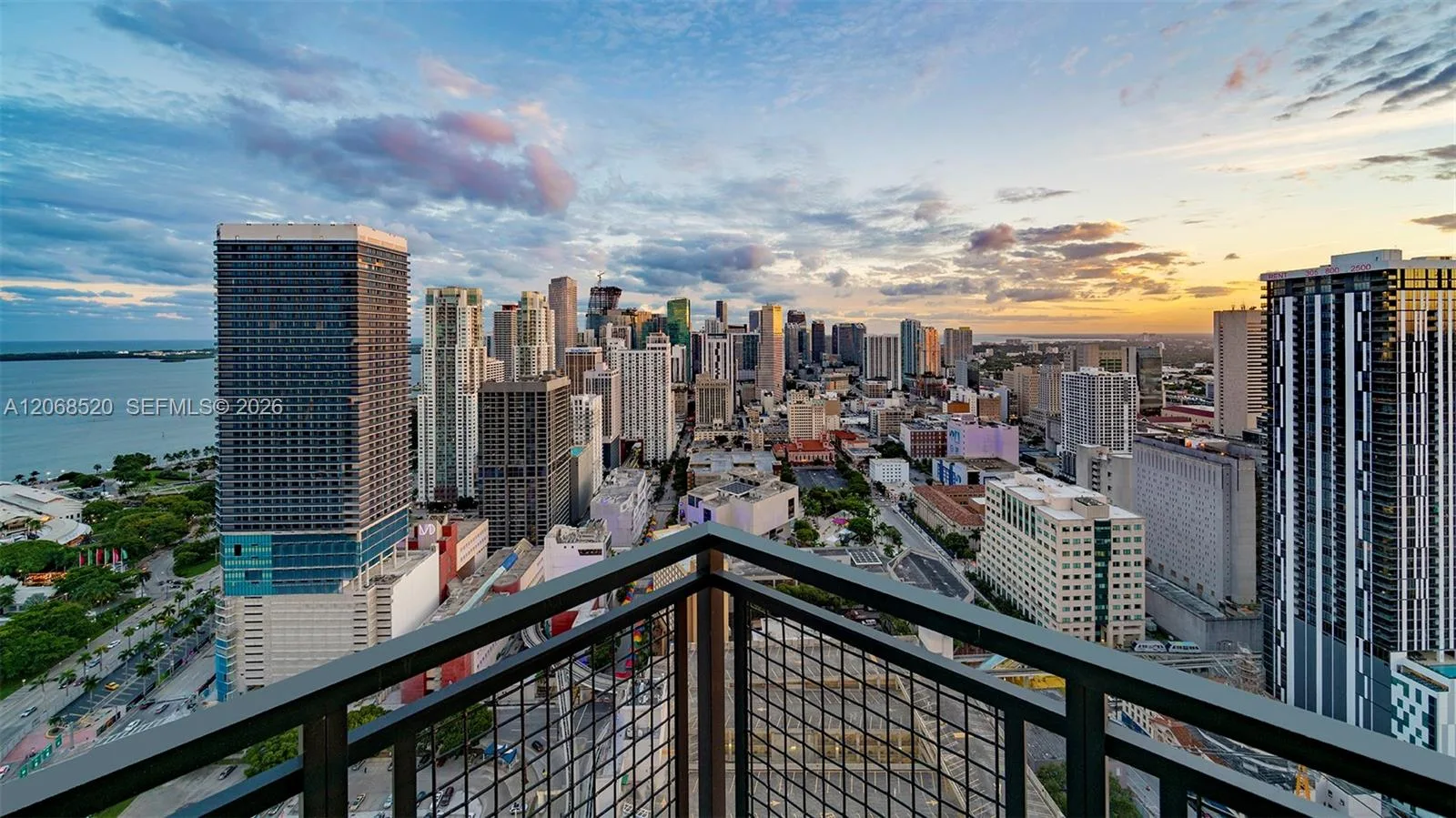 650 NE 2nd Ave # 2811, Miami, FL 33132 photo 4
