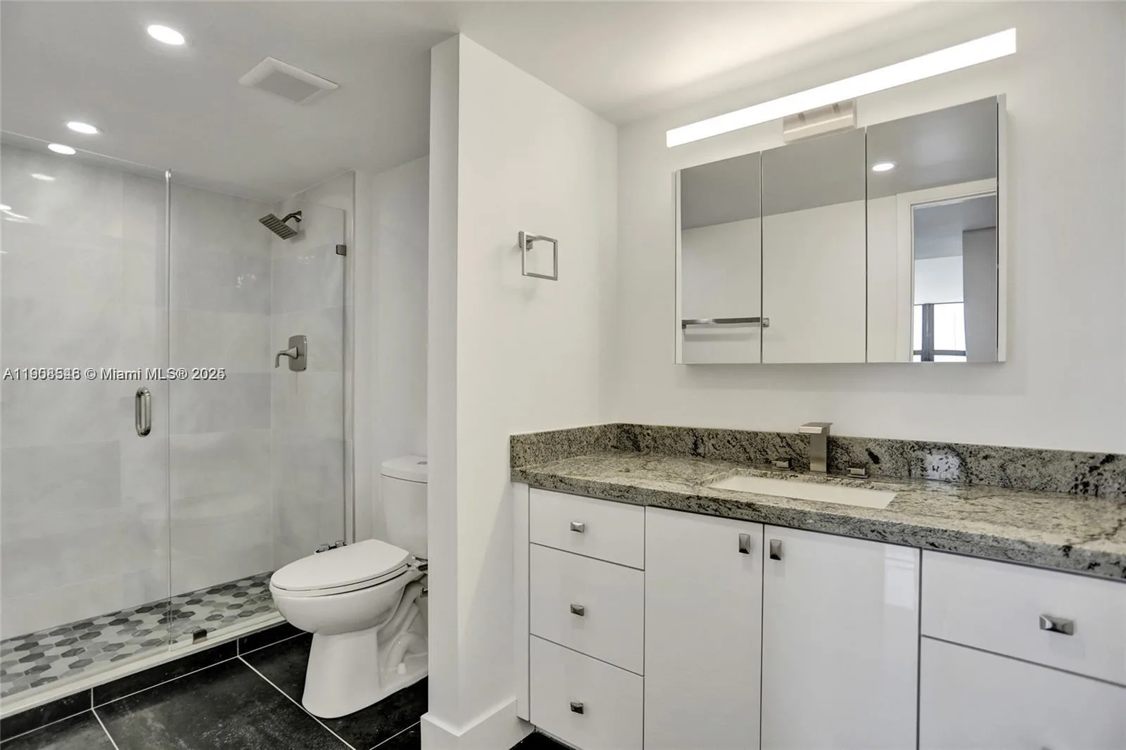 2301 S Ocean Dr # 2404, Hollywood, FL 33019 photo 11
