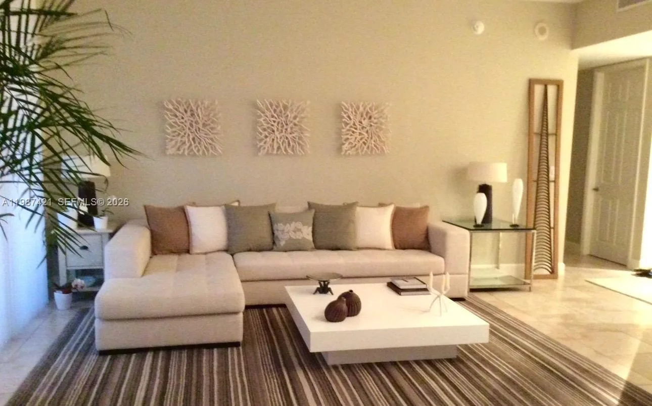 55 Merrick Way # 825, Coral Gables, FL 33134