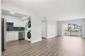 3244 NW 84th Avenue, Sunrise, FL 33351