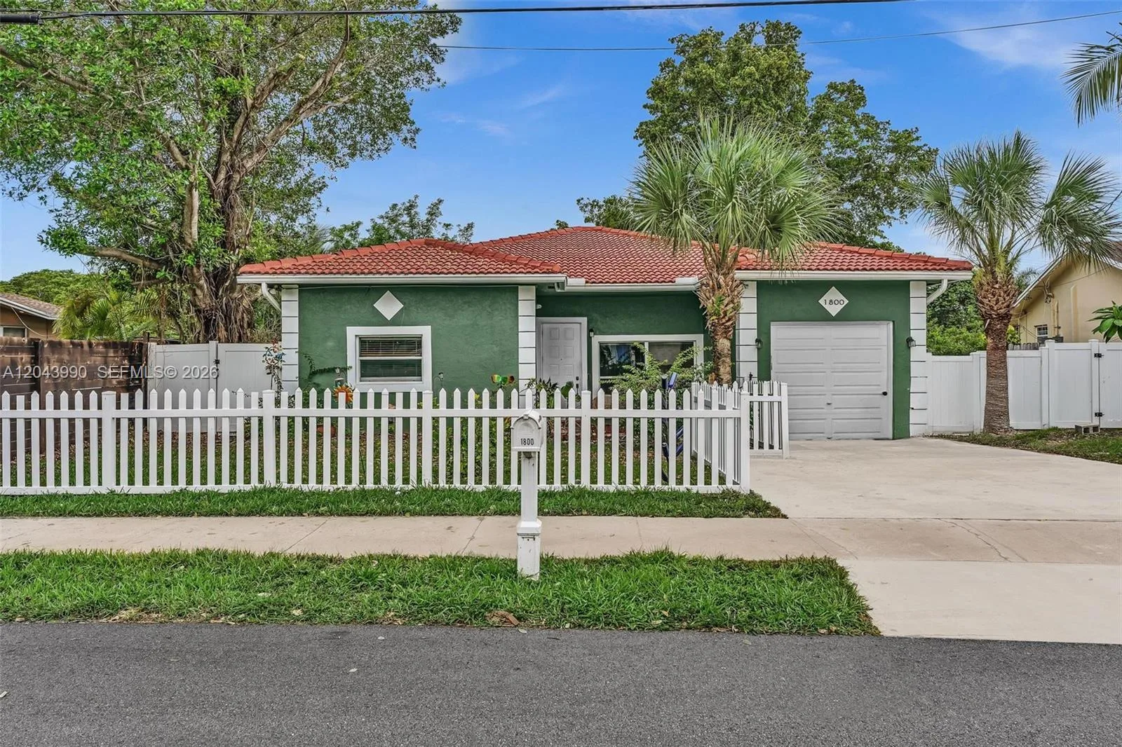 1800 NW 3rd Ct, Fort Lauderdale, FL 33311