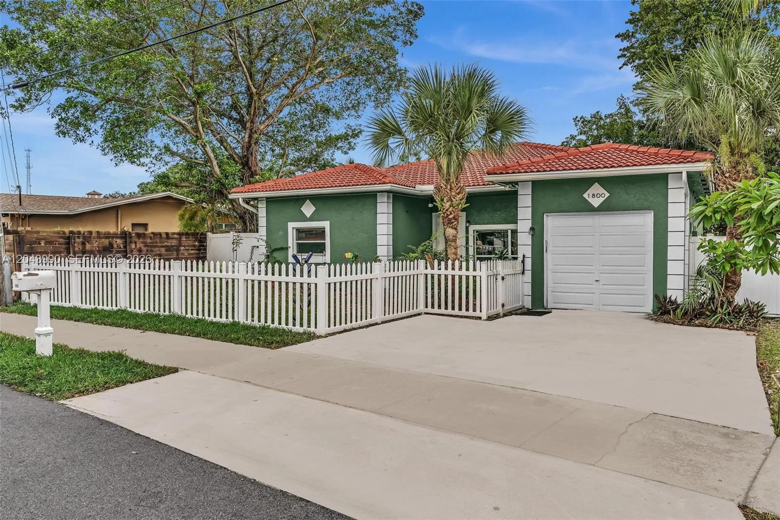 1800 NW 3rd Ct, Fort Lauderdale, FL 33311 photo 2