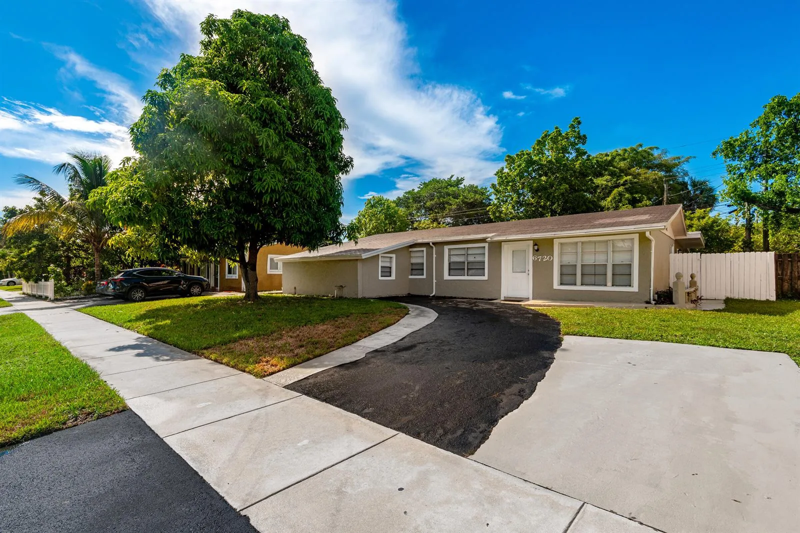 6720 SW 17TH Street, North Lauderdale, FL 33068