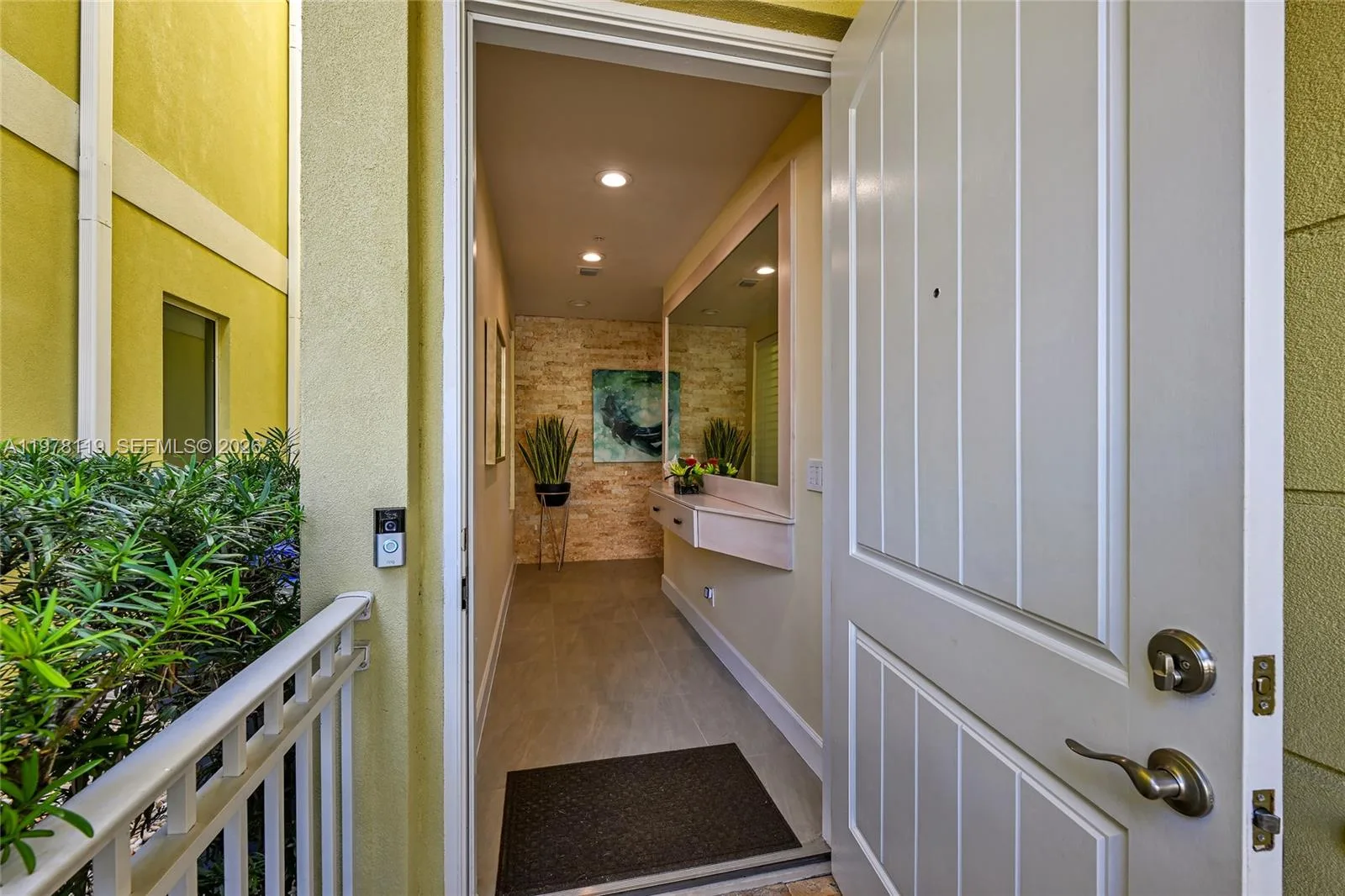 346 Elm St # A-10, Hollywood, FL 33019 photo 4
