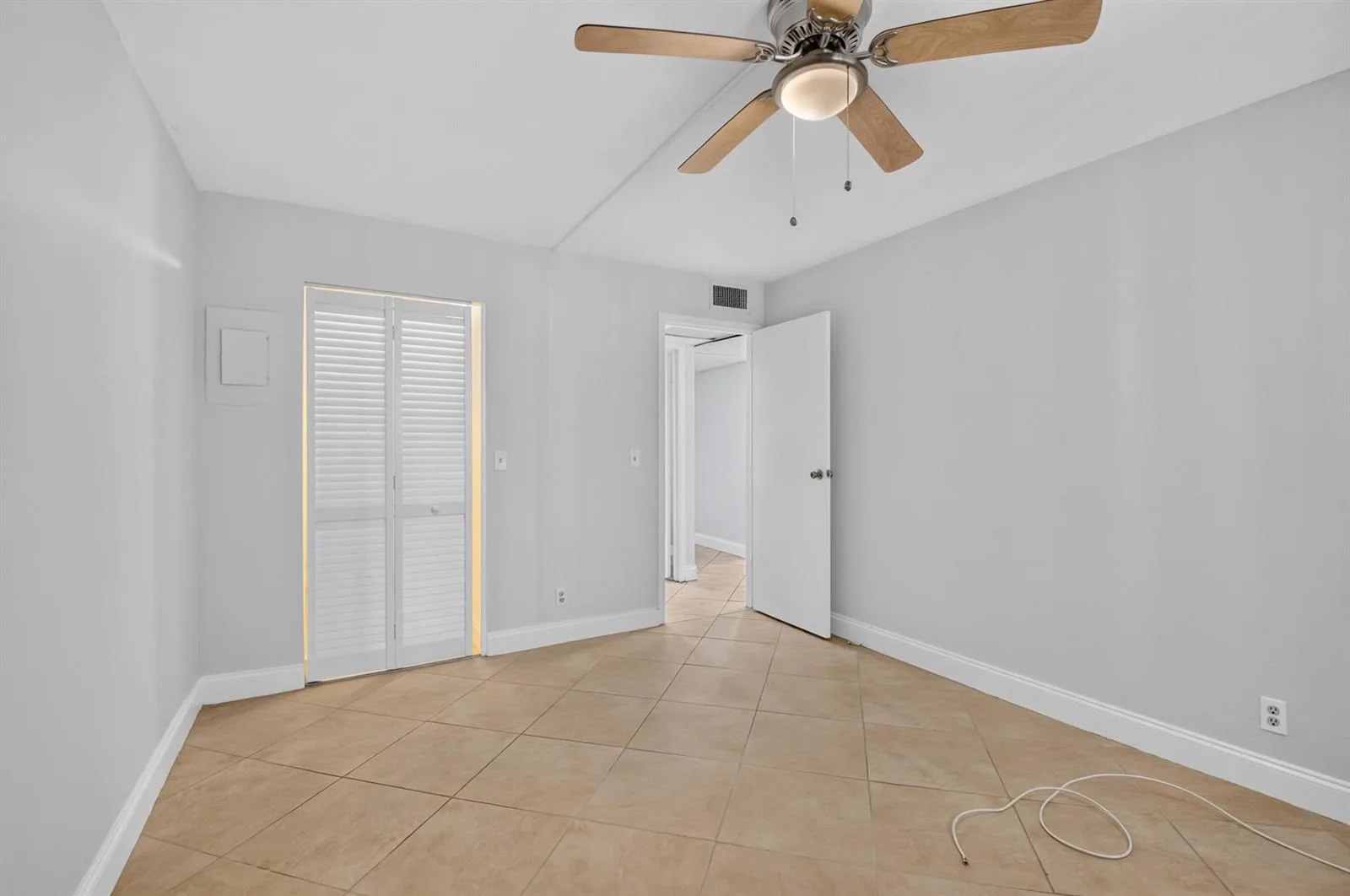 449 MONACO J, Delray Beach, FL 33446 photo 12