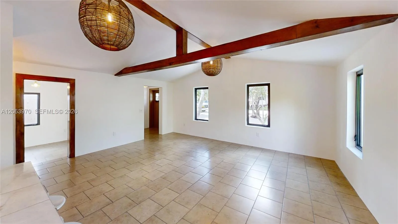 1112 NE 111th St, Miami, FL 33161 photo 3