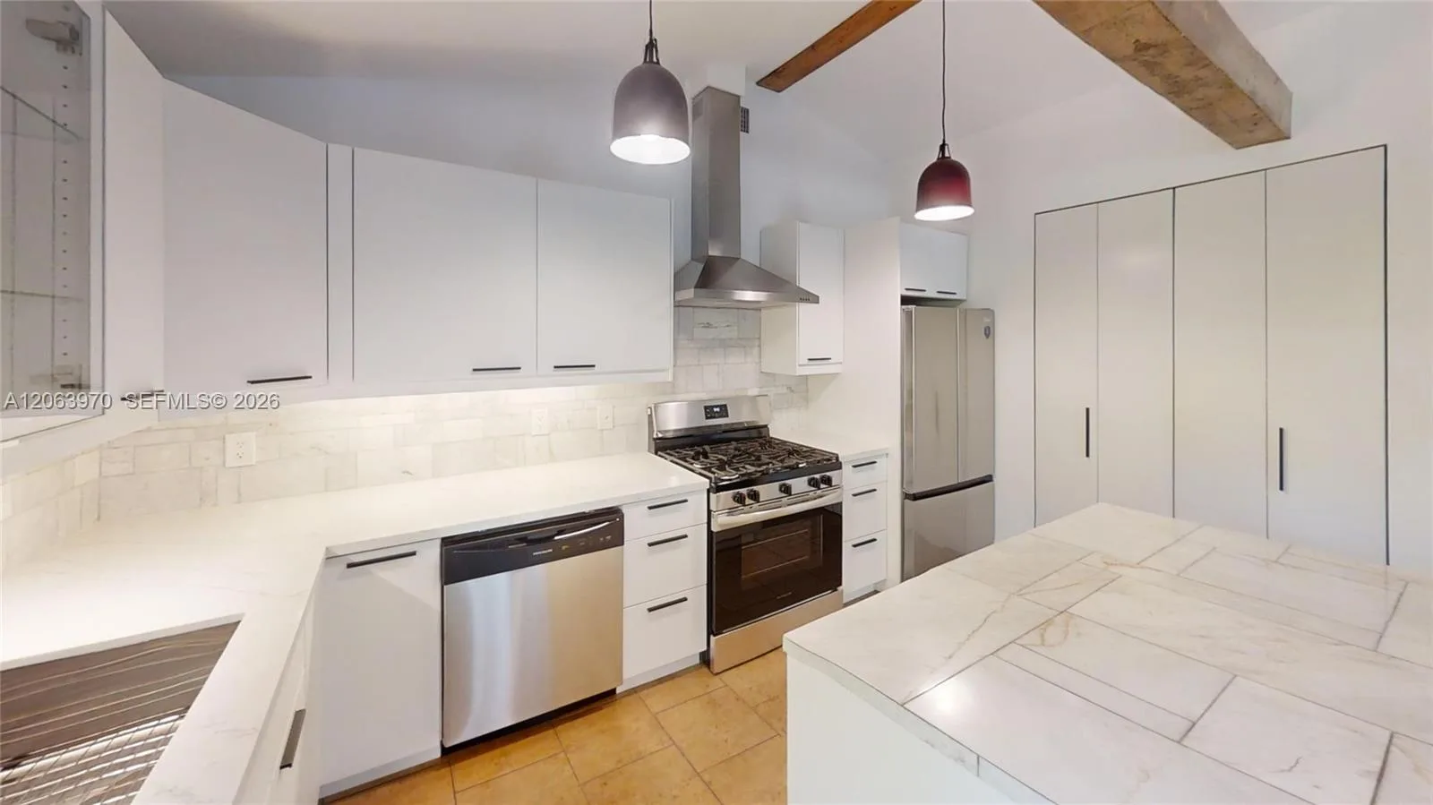 1112 NE 111th St, Miami, FL 33161 photo 4