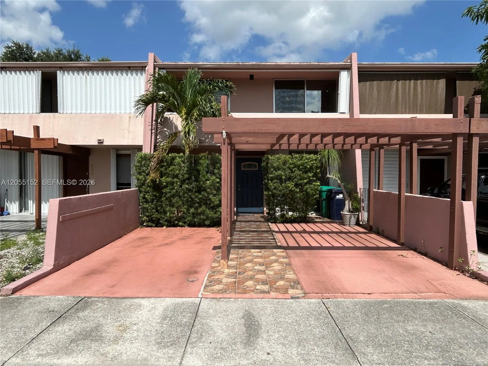 14110 Kendale Lakes Cir, Miami, FL 33183