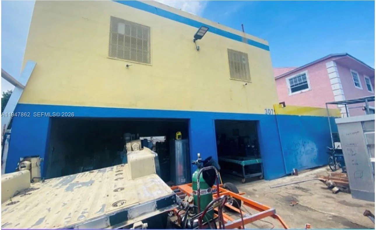 3071 NW 54th St, Miami, FL 33142 photo 2