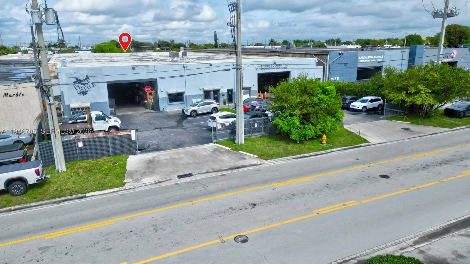 7957 NW 54th St, Doral, FL 33166 photo 2