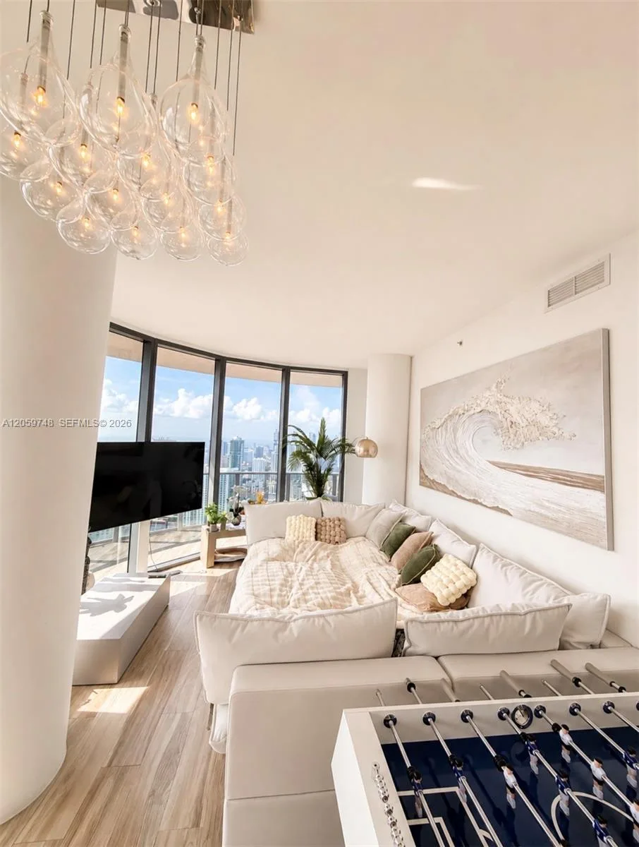 801 S Miami Ave # 5509, Miami, FL 33130 photo 4