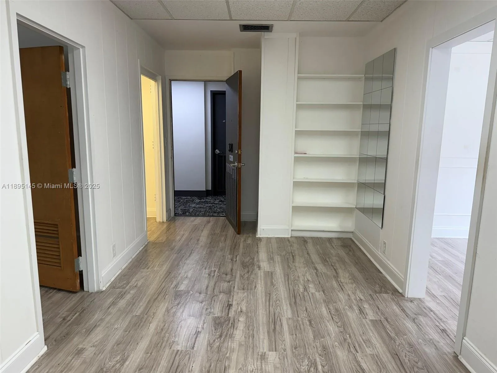 299 Alhambra Cir # 321, Coral Gables, FL 33134 photo 5