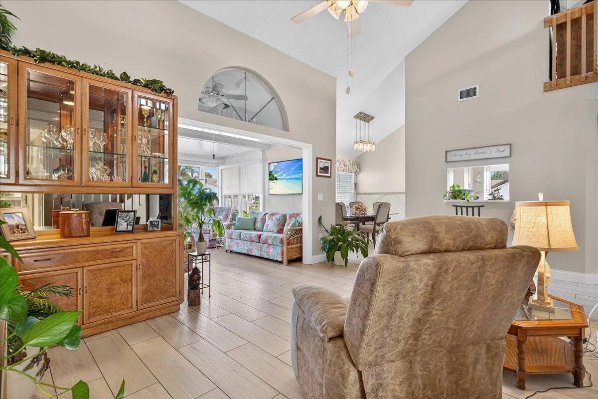 1827 Aynsley Way # 4, Vero Beach, FL 32966 — zdjęcie 2