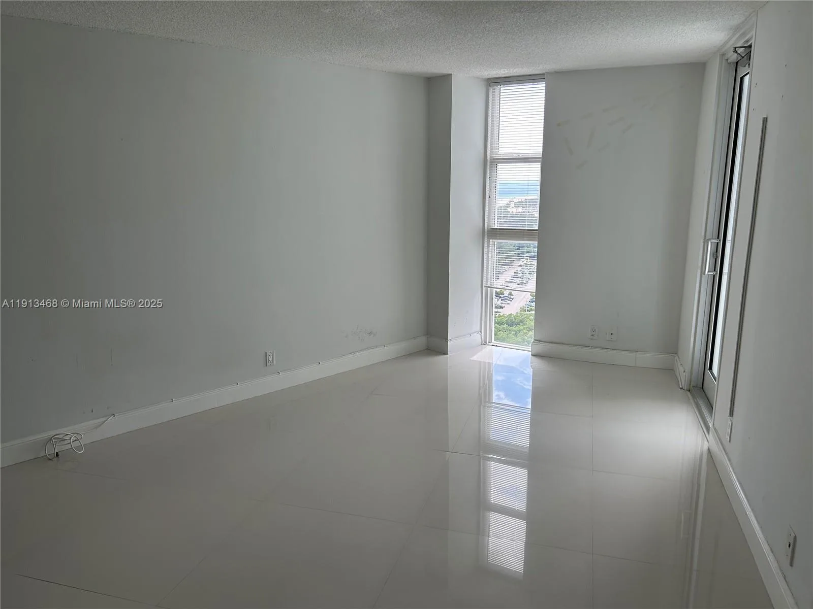 100 Bayview Dr # 2122, Sunny Isles Beach, FL 33160 photo 10