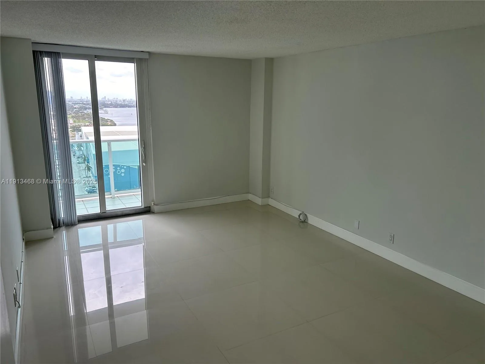 100 Bayview Dr # 2122, Sunny Isles Beach, FL 33160 photo 6