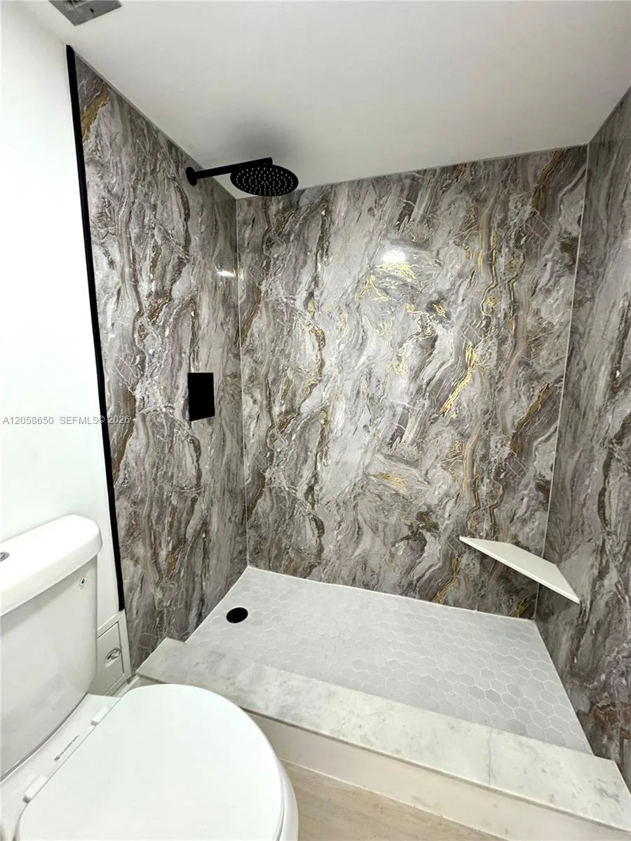 300 Bayview Dr # 1201, Sunny Isles Beach, FL 33160 photo 10