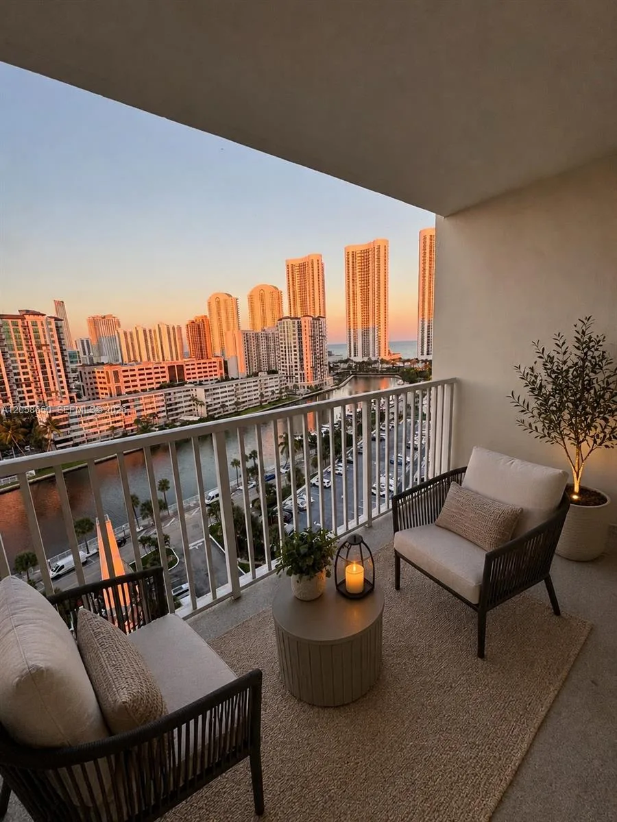 300 Bayview Dr # 1201, Sunny Isles Beach, FL 33160 photo 11