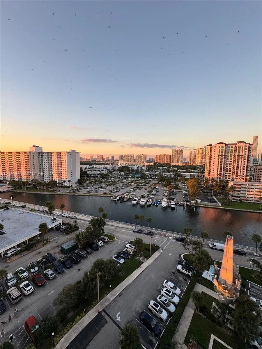 300 Bayview Dr # 1201, Sunny Isles Beach, FL 33160 photo 12
