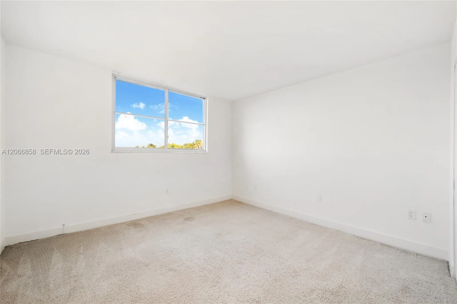 210 Sea View Dr # 409, Key Biscayne, FL 33149 photo 10