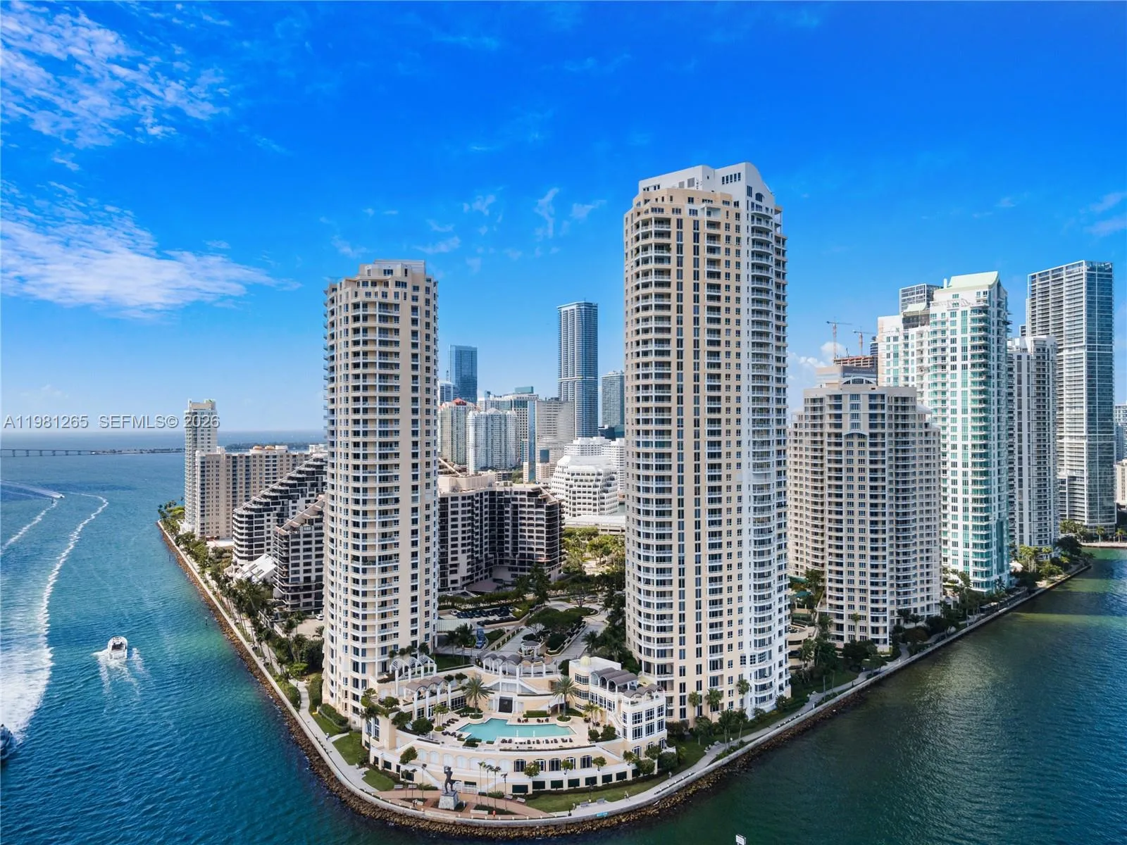 848 BRICKELL KEY DR # 903, Miami, FL 33131