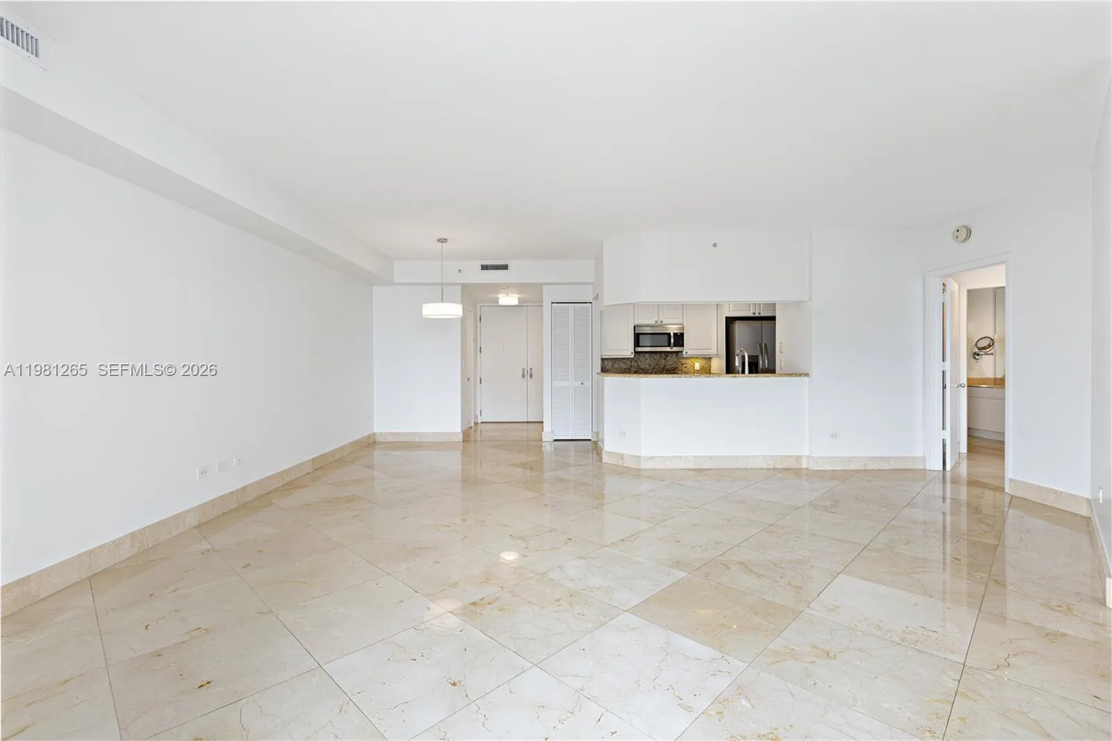 848 BRICKELL KEY DR # 903, Miami, FL 33131 photo 12