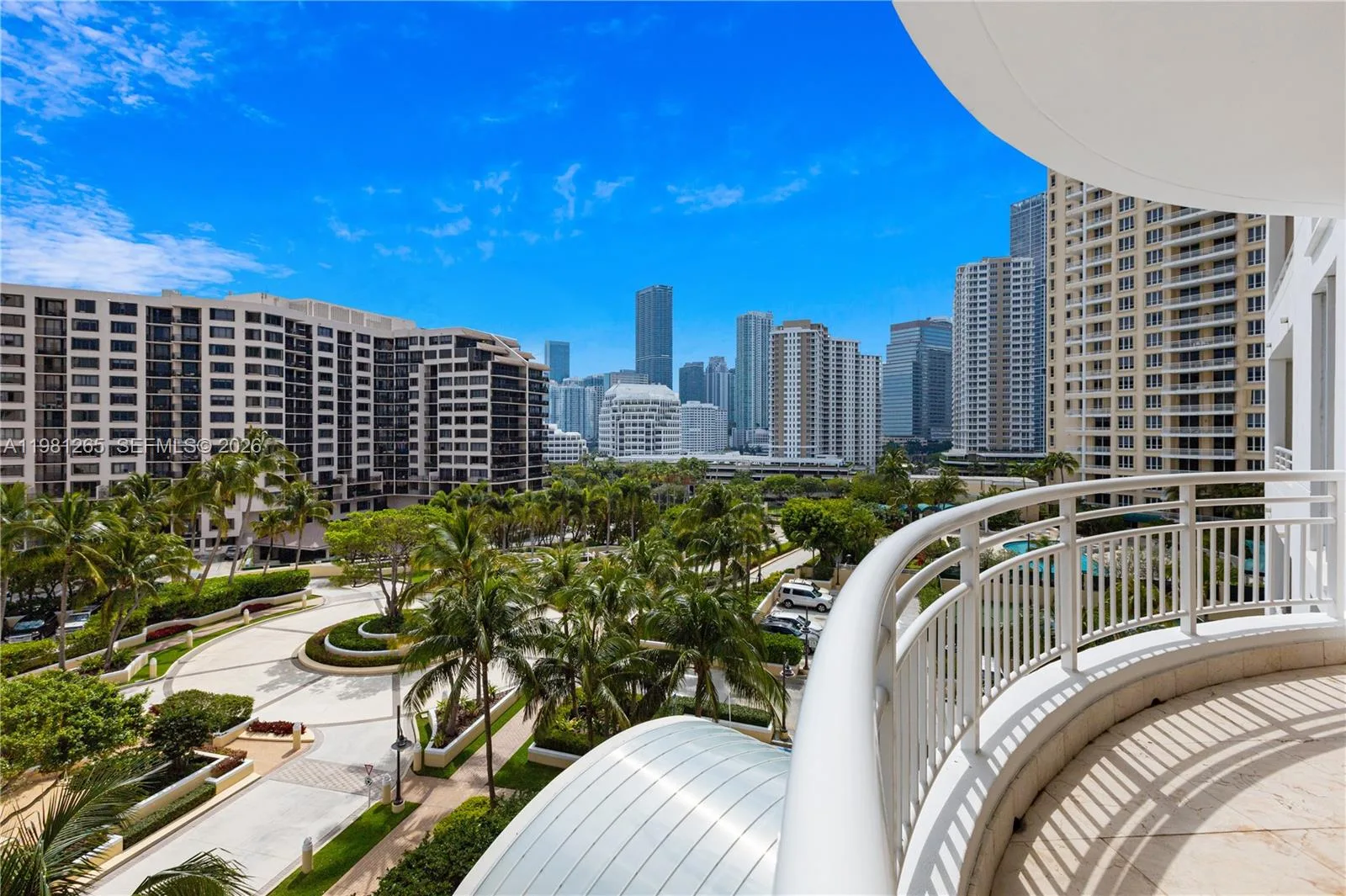 848 BRICKELL KEY DR # 903, Miami, FL 33131 photo 4