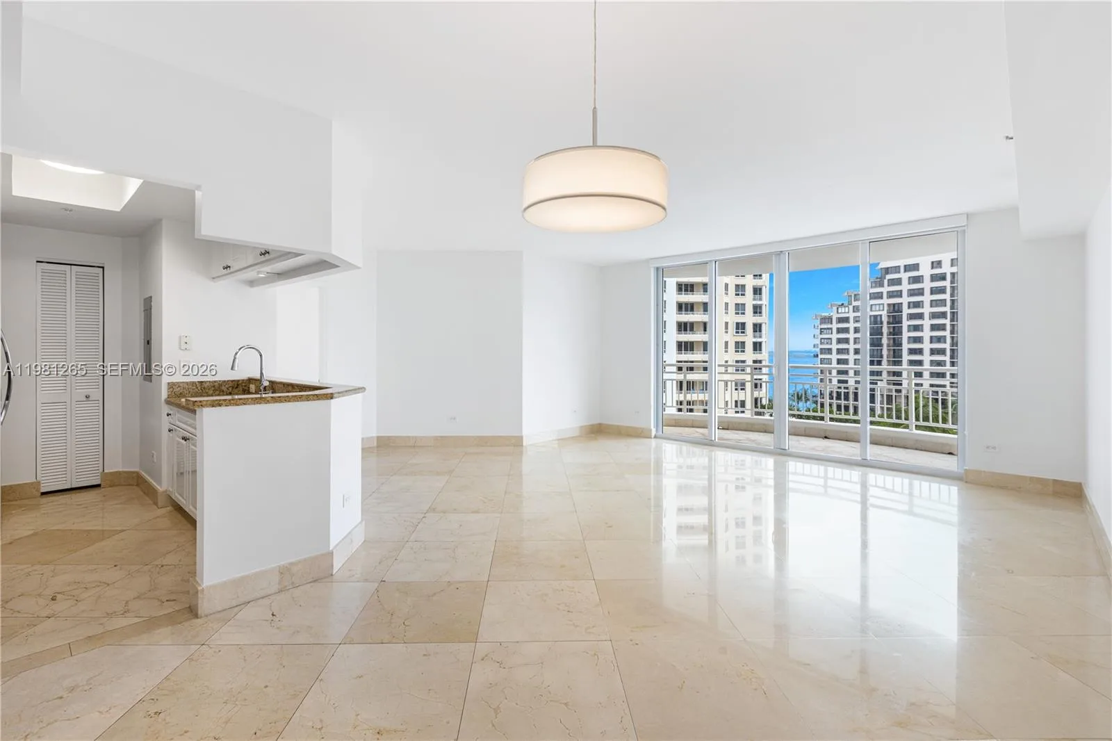 848 BRICKELL KEY DR # 903, Miami, FL 33131 photo 6