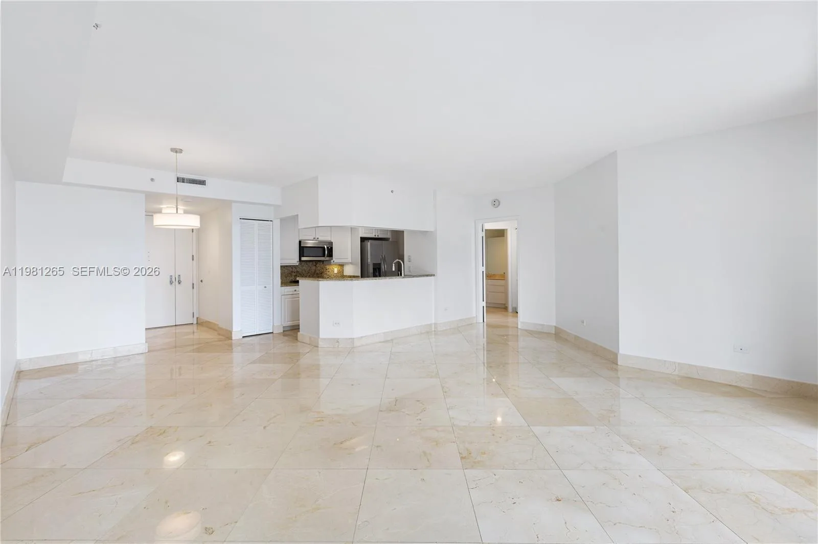 848 BRICKELL KEY DR # 903, Miami, FL 33131 photo 7