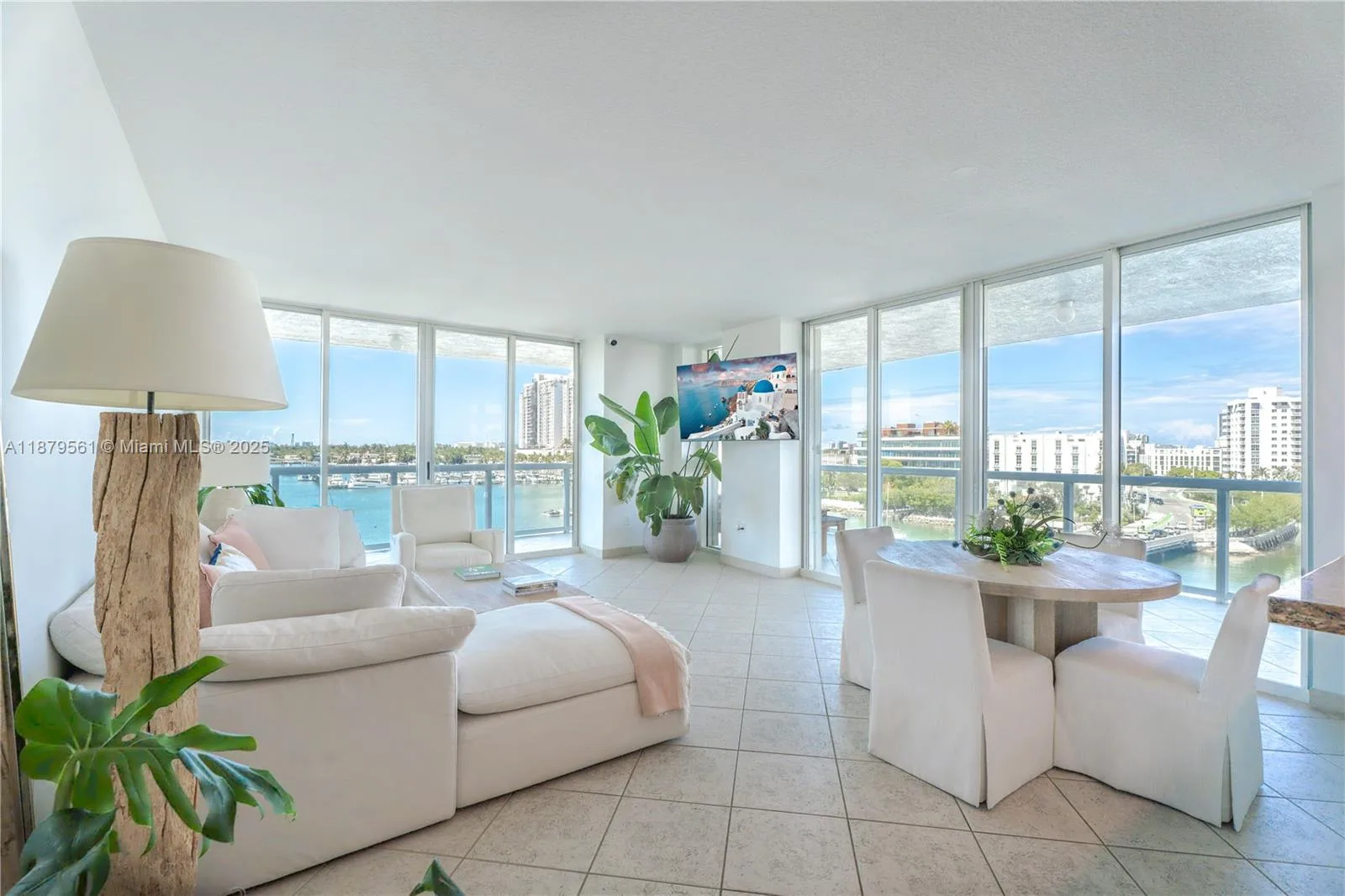 10 Venetian Way # 604, Miami Beach, FL 33139
