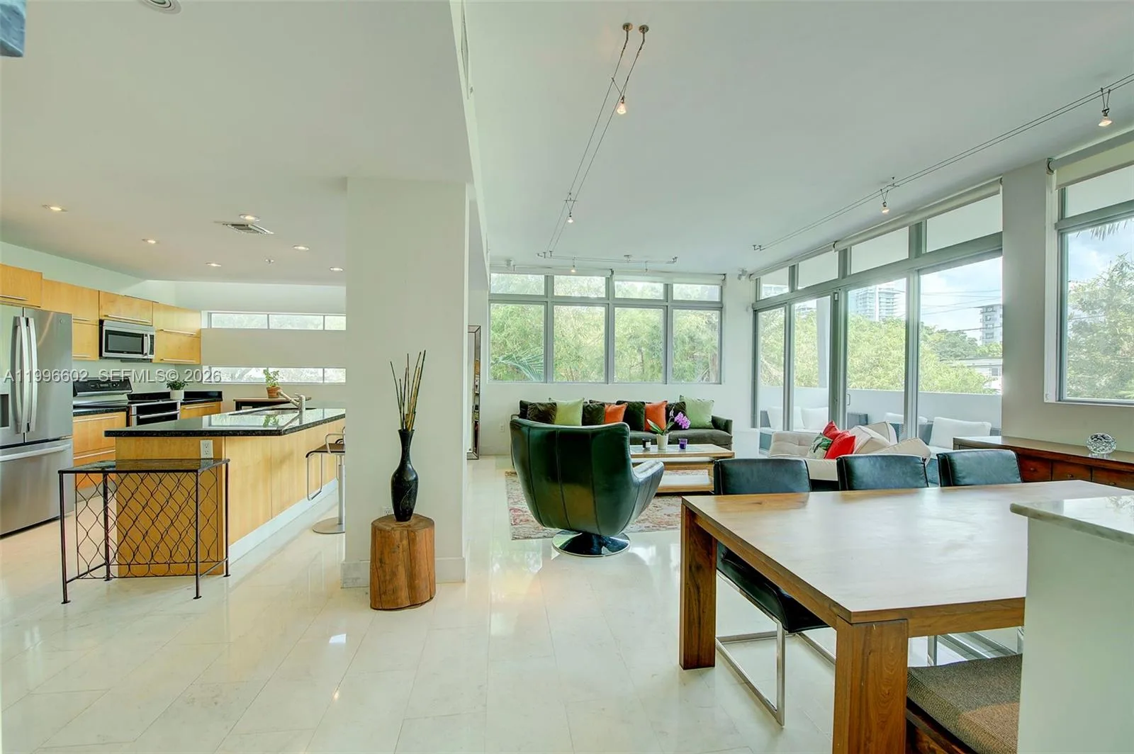 1577 Bay Rd # 201, Miami Beach, FL 33139