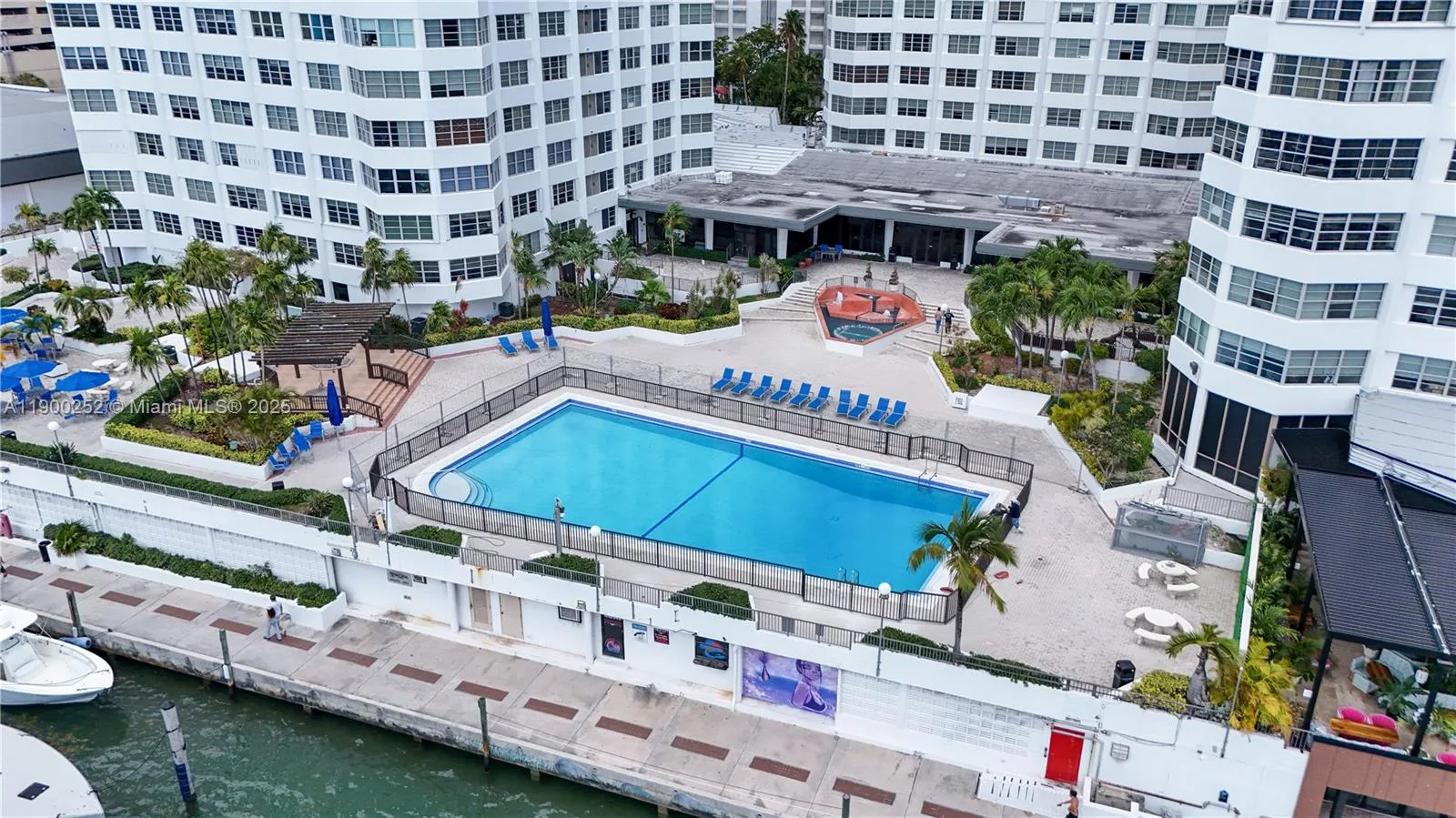 801 Brickell Bay Dr # 1070, Miami, FL 33131 photo 13