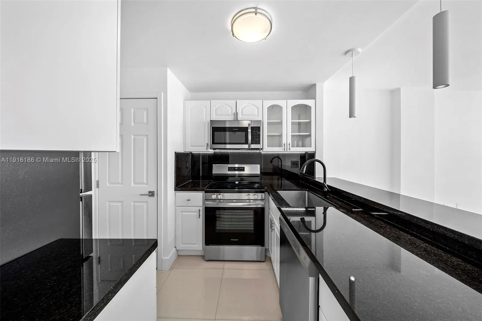 600 NE 36th St # 1916, Miami, FL 33137 photo 6