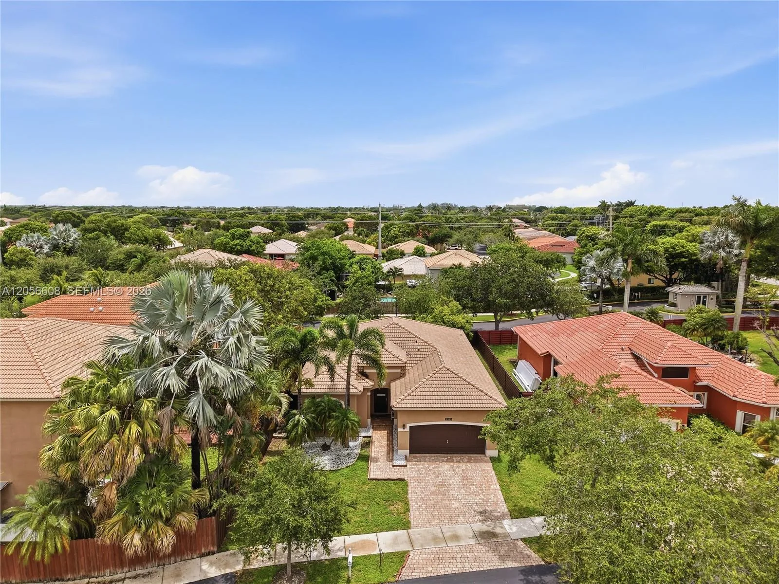 2233 SE 14th Cir, Homestead, FL 33035 photo 2